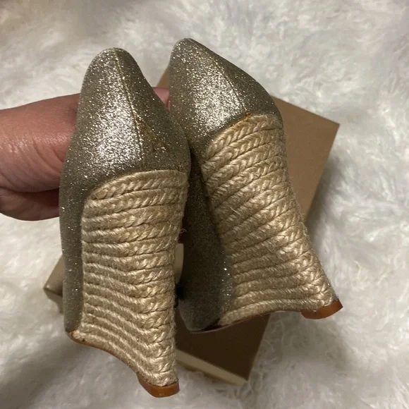 Christian Louboutin Shoes - Picture 4 of 9